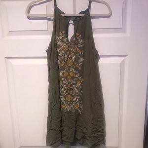 Size medium women’s dress